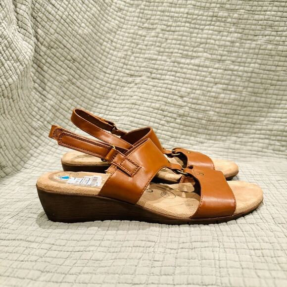 BareTraps felon brown tan Memory Foam Sandals Size 10 - Picture 4 of 10